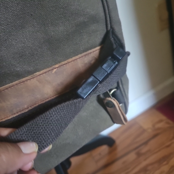 Vintage High Sierra Leather & Canvas Garment Weekender Bag – Carry-On Nwt - Picture 7 of 13